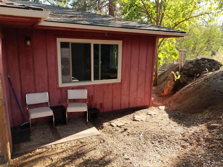Sleeping Wolf Guest House Oakhurst Exteriör bild